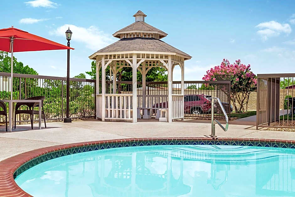 Hampton Inn By Hilton Paris