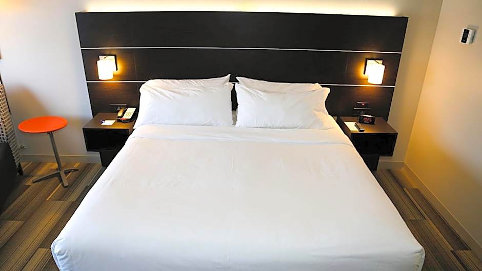 Holiday Inn Express & Suites Kingston-Ulster By IHG