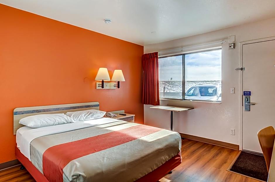 Motel 6 Fort Collins, CO