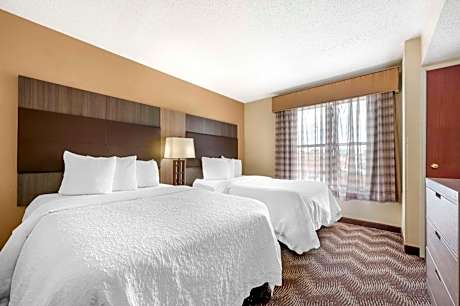 Suite with Two Double Beds - Disability Access/Nonsmoking
