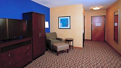 Standard King Room with Extra Space