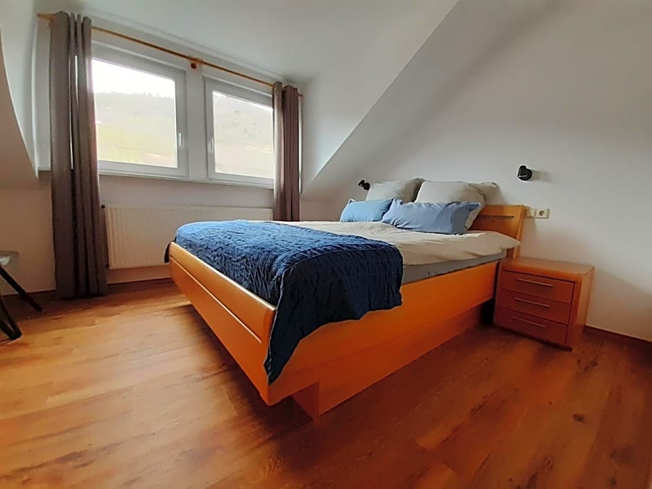 Haus Moselliebe B&B