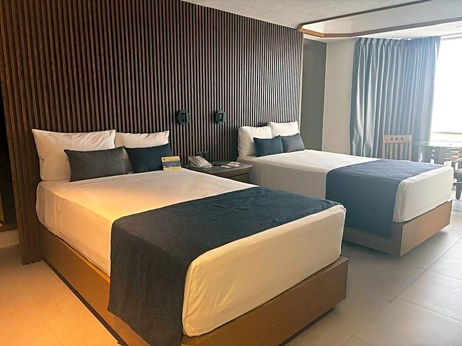 Guadalajara Plaza Lopez Mateos