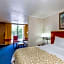 Days Inn & Suites by Wyndham Clermont