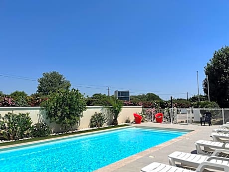 Brit Hotel Salon de Provence