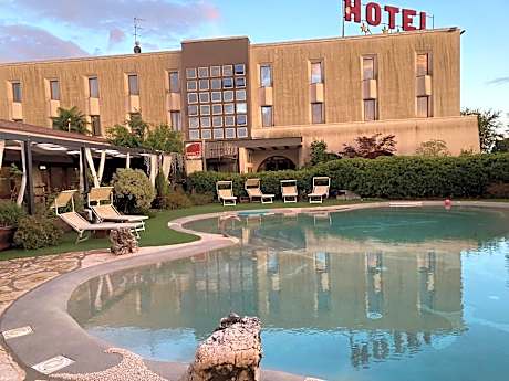Hotel Posta 77