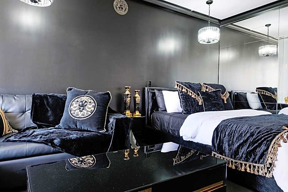 Designer Suites - Versace On View