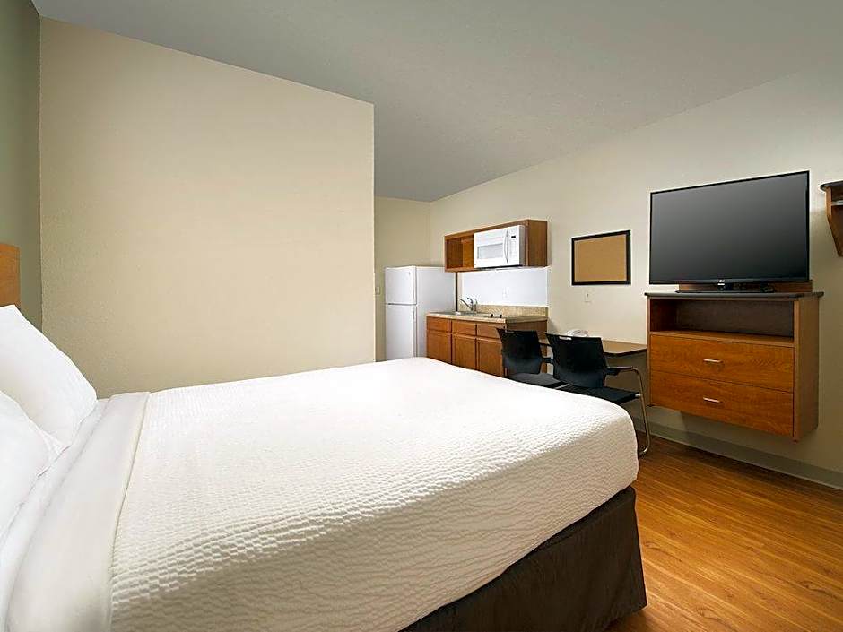 WoodSpring Suites Fort Lauderdale