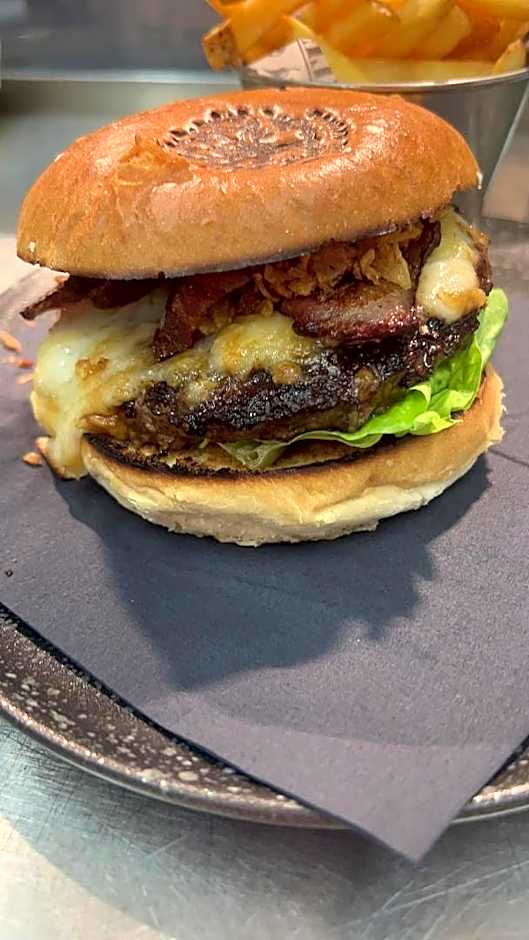 The Avenue Hotel Ltd