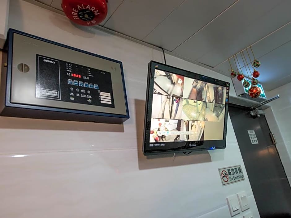 Canada Inn - Formerly Canada Hotel