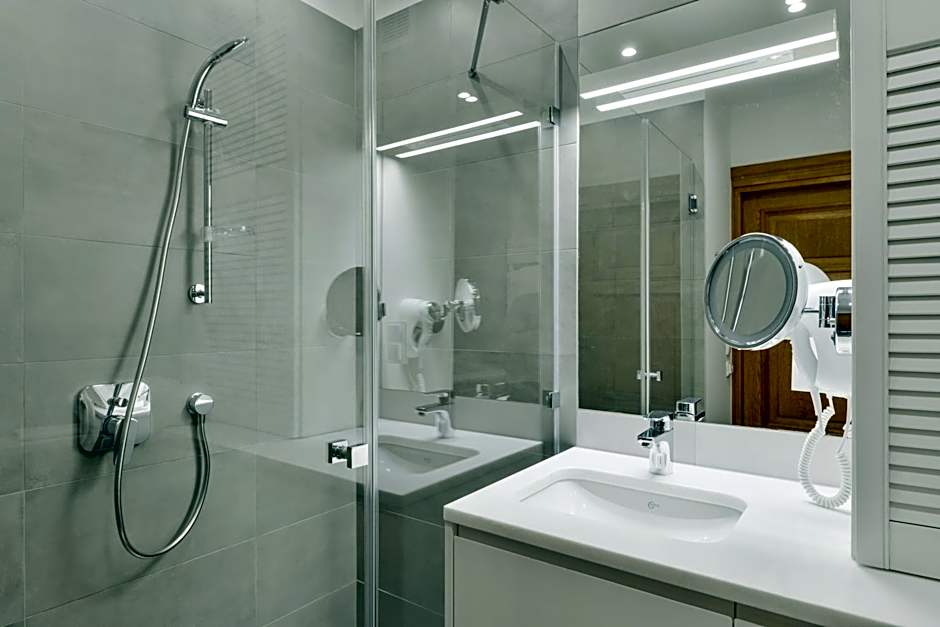 STRADONIA Serviced Apartments