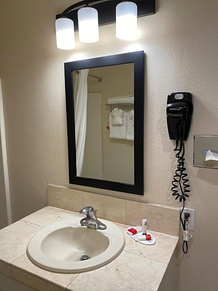 Super 8 by Wyndham Monterey