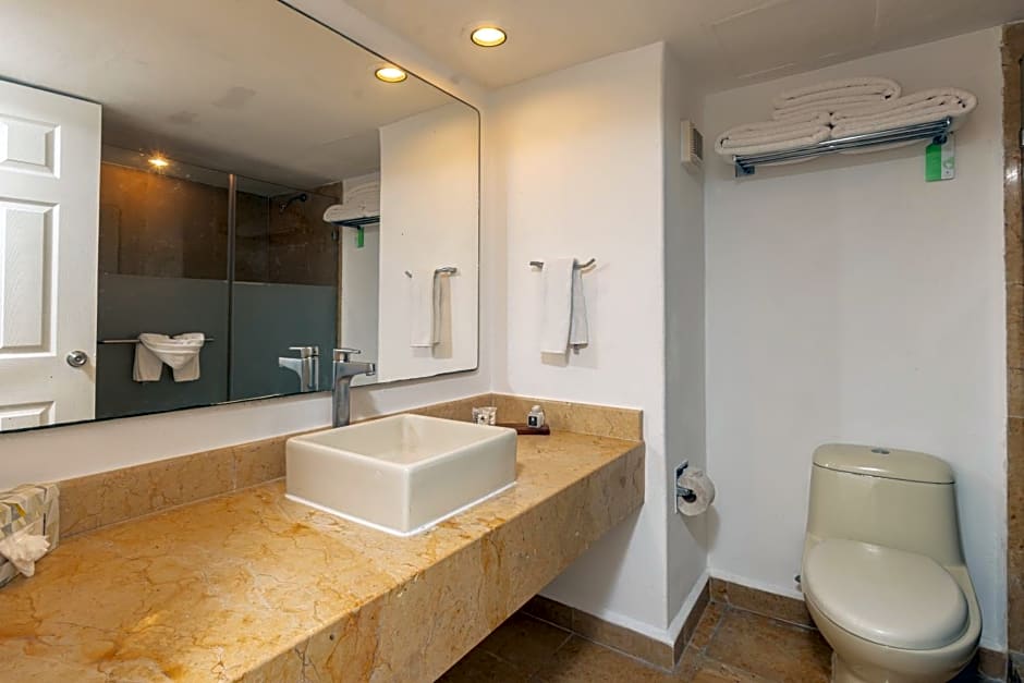 Tesoro Ixtapa Beach Resort