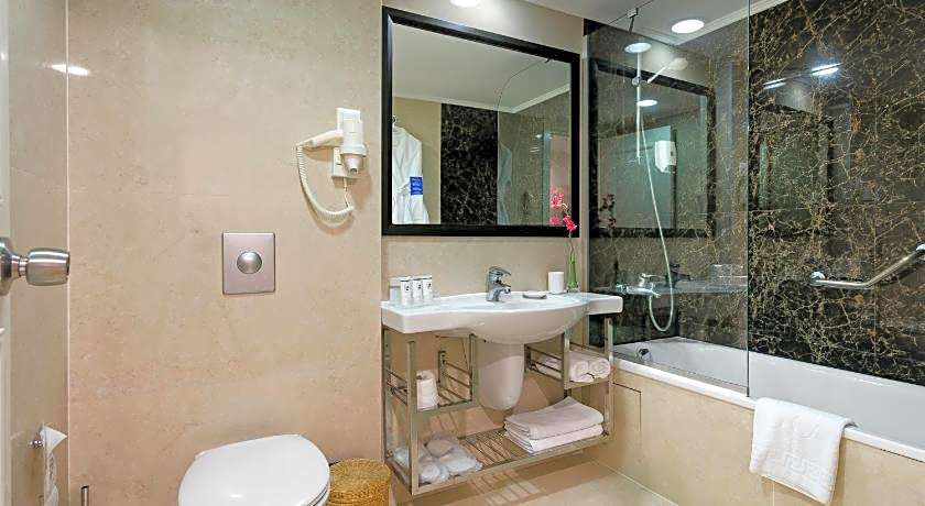 Limak Atlantis Deluxe Hotel-2 Children Free up to Age 14