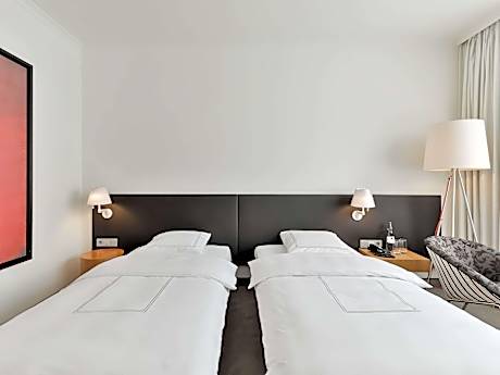 Twin standard single use