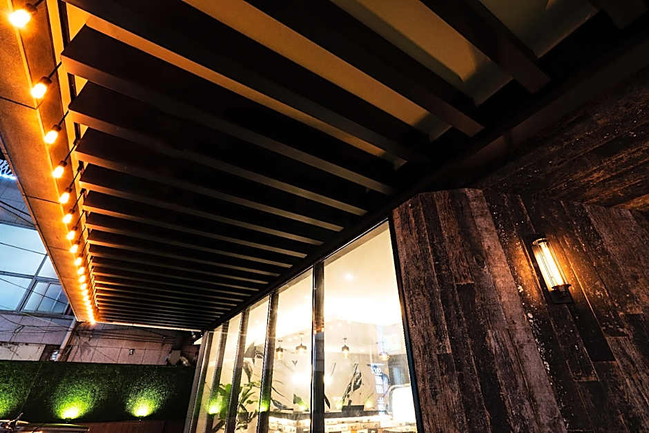 Lala Vianco Business Hotel