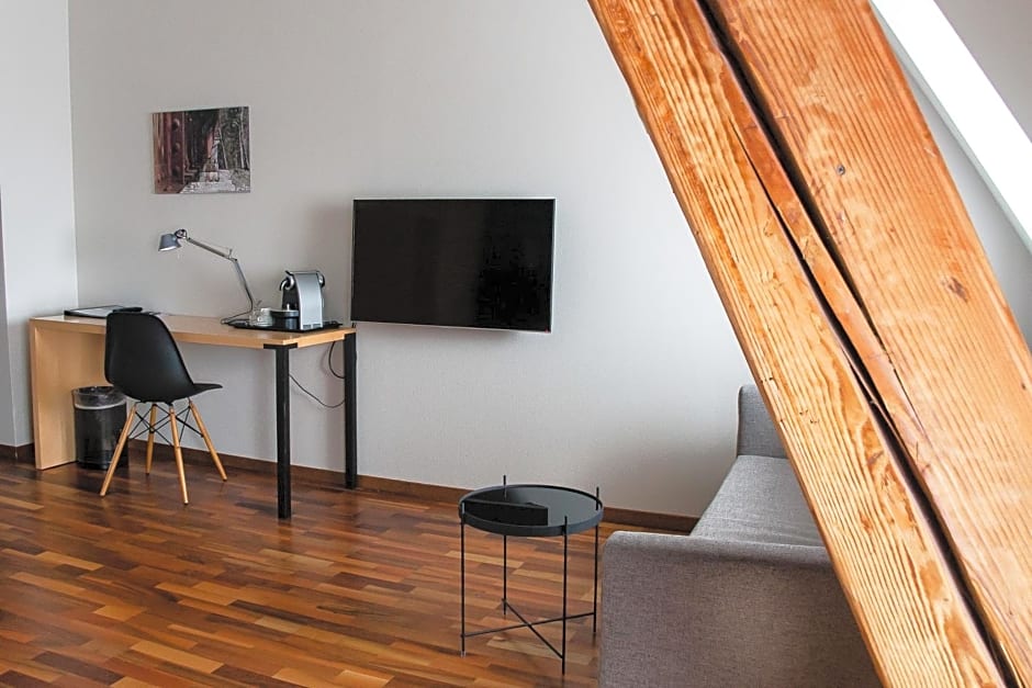 Royal Hotel - Urban Living