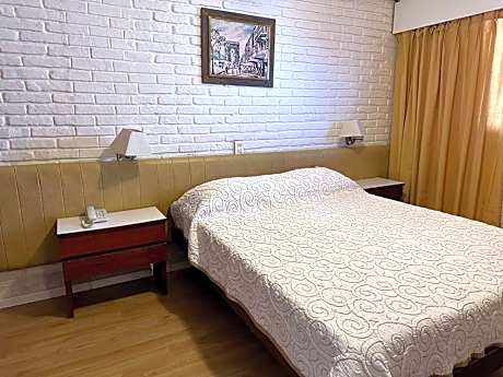 Quadruple Room with Private Bathroom