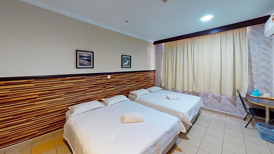 Iskandar Hotel