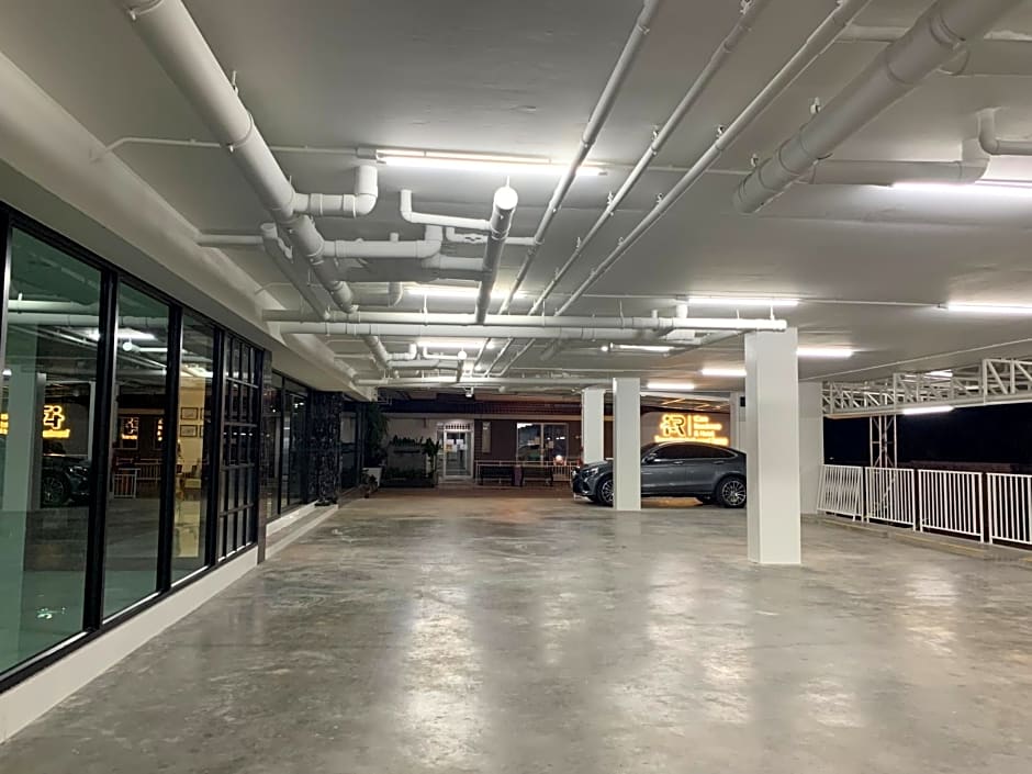 Icare Residence & Hotel