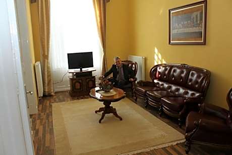 Suite with City View