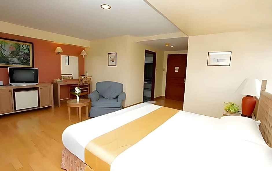Pin Hotel
