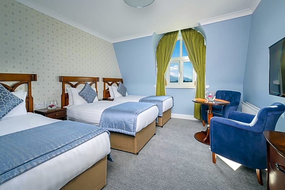 Photo 1 of 2 of Triple Room