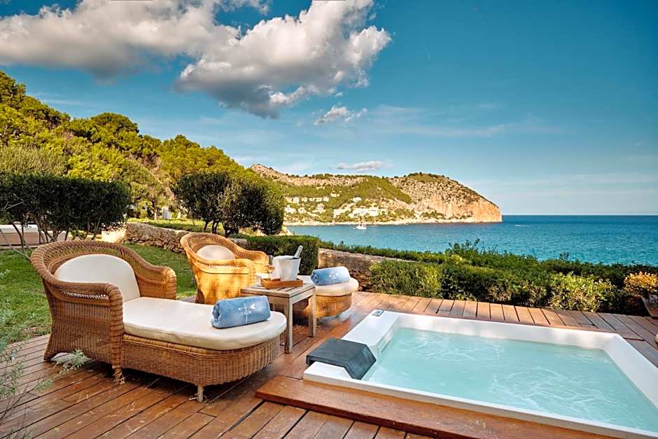 Can Simoneta - Adults Only