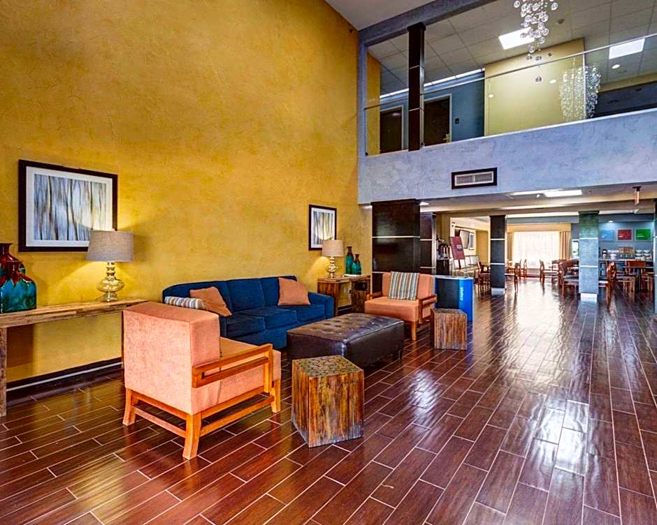 Comfort Suites Lake Ray Hubbard – Rowlett, TX