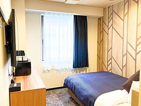 Double Room with Small Double Bed - Non-Smoking