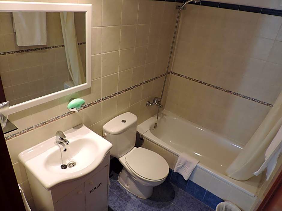 Hotel Costa San Antonio