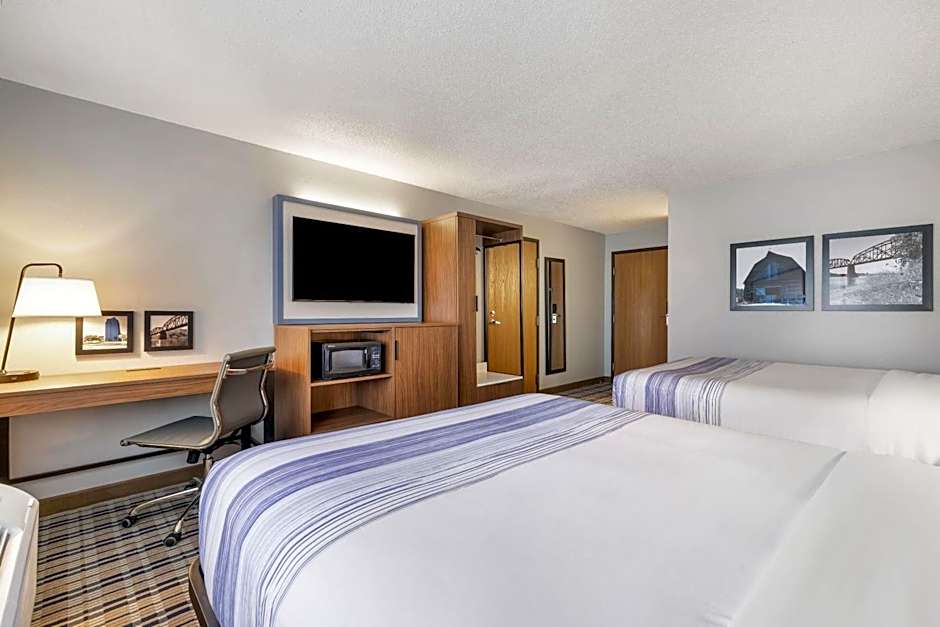 AmericInn by Wyndham Bismarck