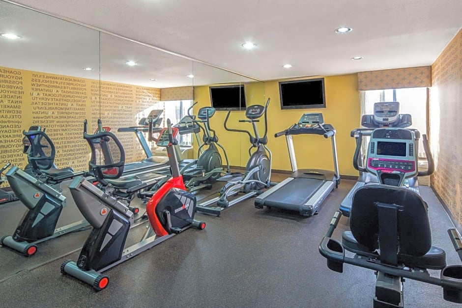 La Quinta Inn Ste Oakland Ap – Oakland, CA