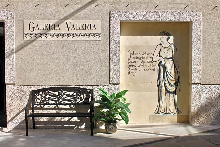 Galeria Valeria Seaside Downtown - MAG Quaint & Elegant Boutique Hotels