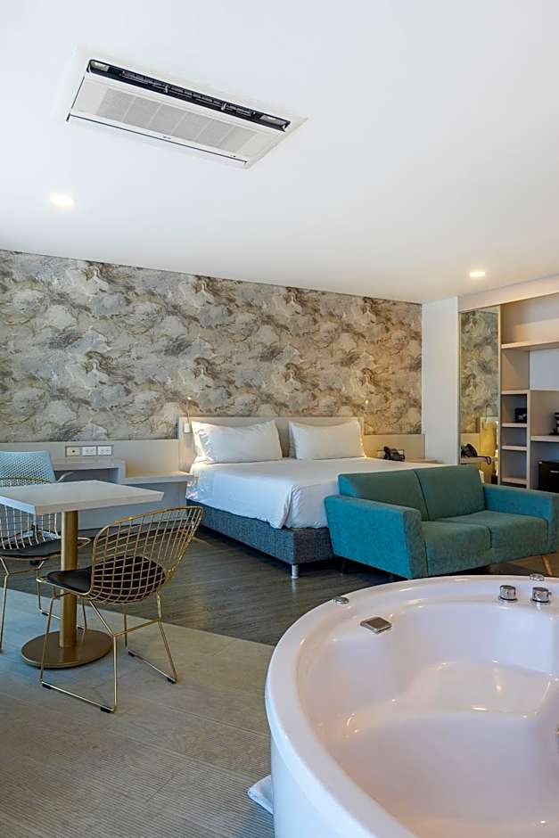 Hotel Black Tower Premium