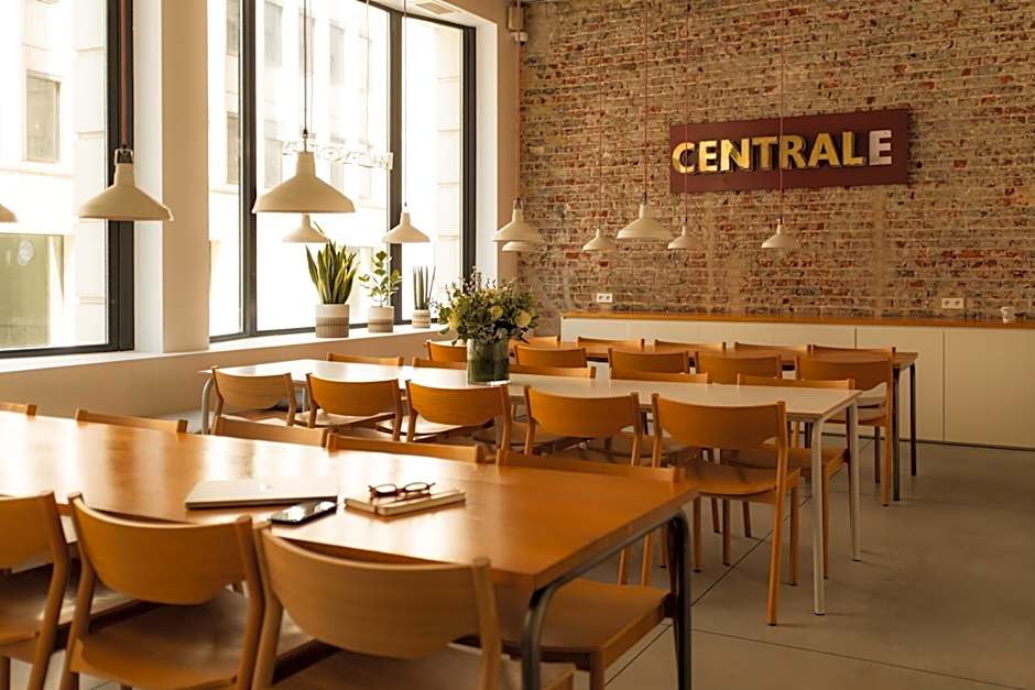9Hotel Central