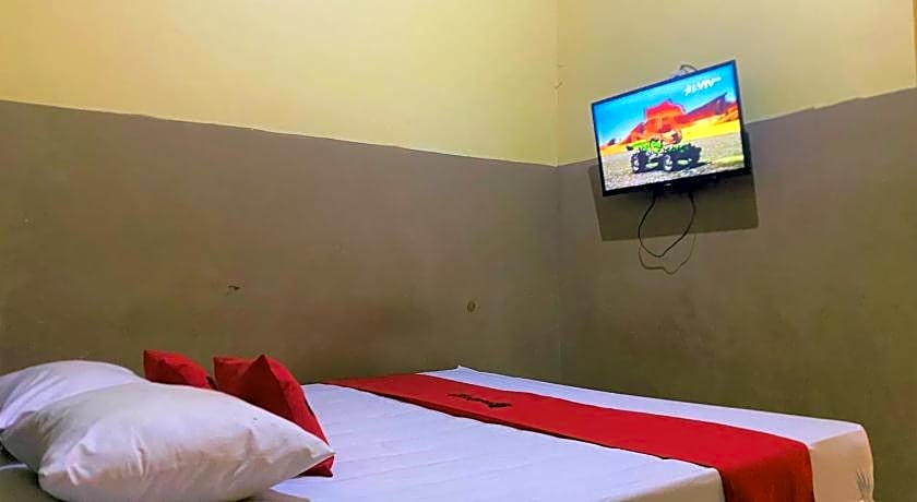 RedDoorz @ Wisma Sentosa Palopo