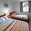 Eastcott Lodges