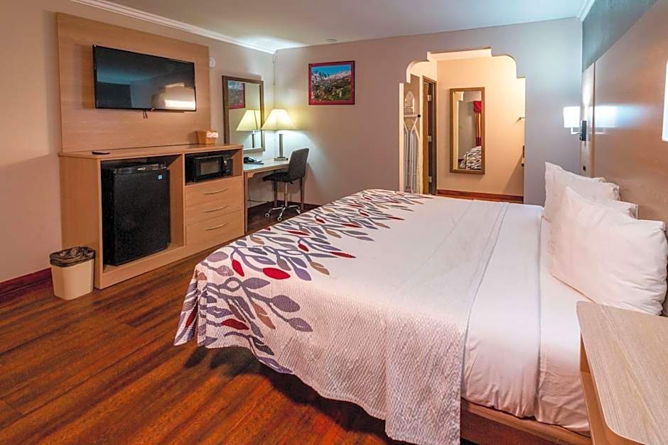 Quality Inn Bishop near Mammoth