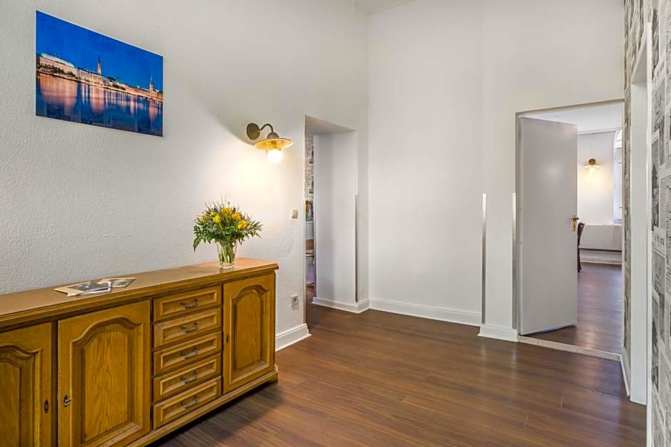 Signature Hotel Astoria