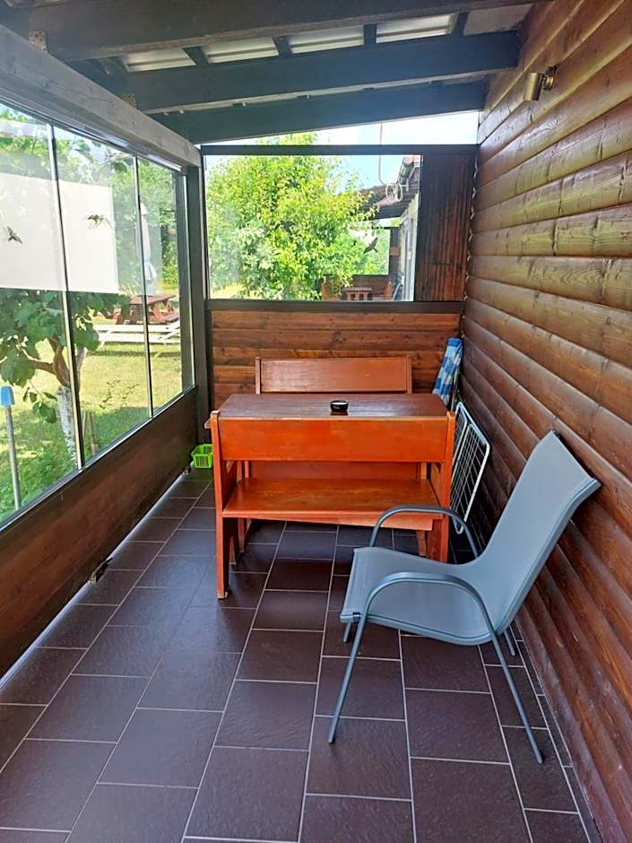 Domki Letniskowe Pod Orzechem Dziwnówek-Wrzosowo