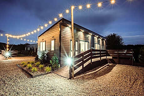 Black Bull Retreat, Barmston with Private Hot Tubs