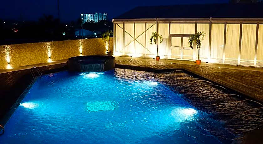 Grand Regal Hotel Davao