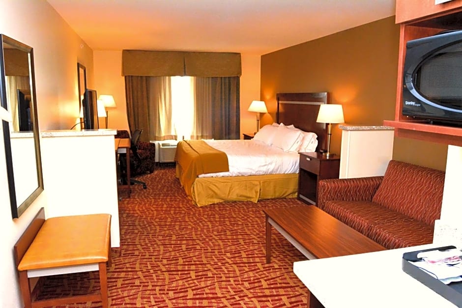 Holiday Inn Express Hotel & Suites Glendive