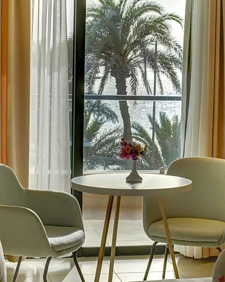 Sea View Hotel