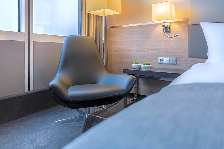 Garner Berlin - Spandau By IHG