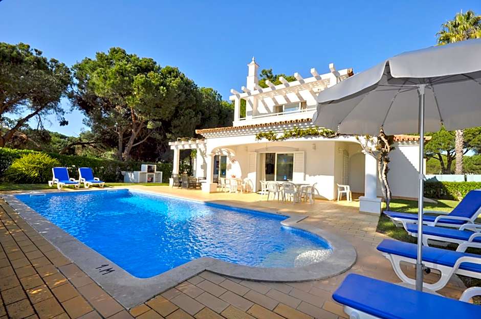 Charming Villa, Private Pool, Walking Distance to Centre, Free AC Wifi