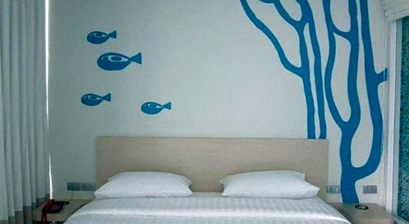 R-Con Blue Ocean Hotel