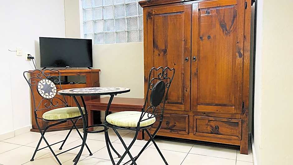 Hotel B&B by Playa del Karma