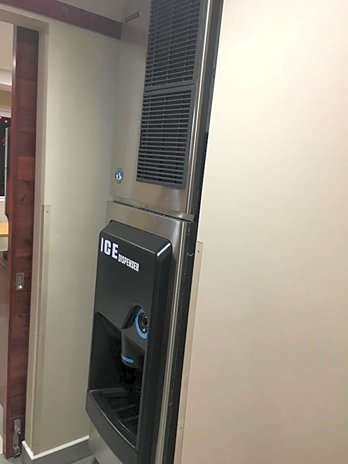 Travel Inn & Suites Flemington